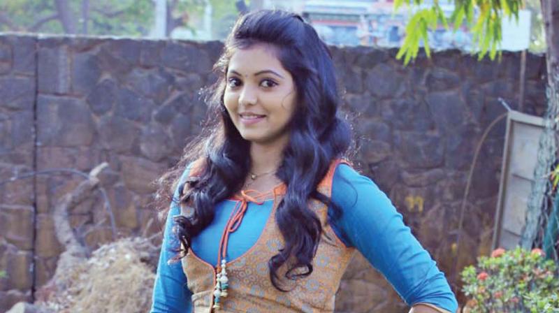 Athulya, Athulya Age, Athulya Height, Athulya Weight, Athulya Wiki, Athulya Biography, Athulya Photos, Athulya Stills, Athulya Images, Athulya Caste, Celebrity Biography, Wiki