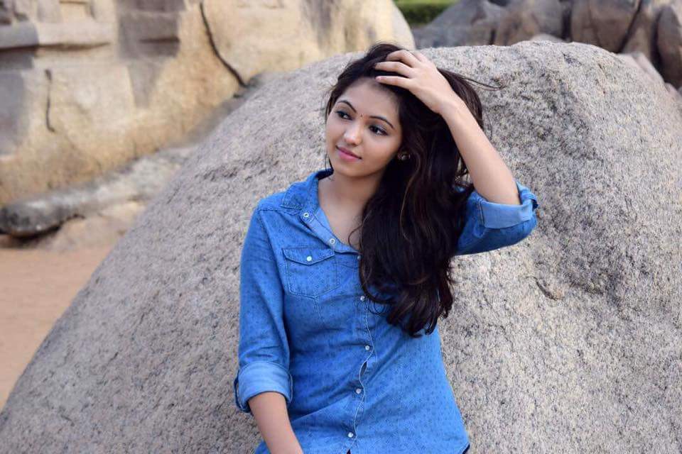 Athulya, Athulya Age, Athulya Height, Athulya Weight, Athulya Wiki, Athulya Biography, Athulya Photos, Athulya Stills, Athulya Images, Athulya Caste, Celebrity Biography, Wiki