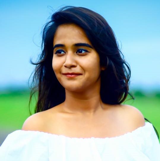 Deepthi Sunaina Caste