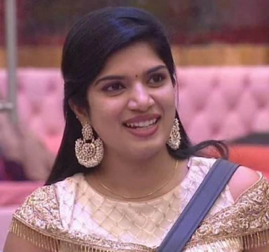 Deepti Nallamothu Bigg Boss