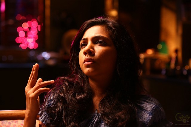 Kadhalum Kadanthu Pogum, Kadhalum Kadanthu Pogum heroine, Madonna Sebastian