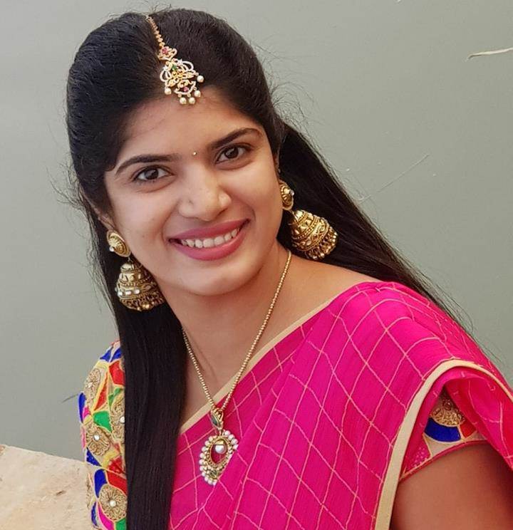 Bigg Boss Deepti Nallamothu