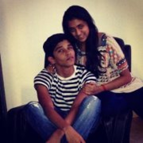 Dhruv Vikram Sister