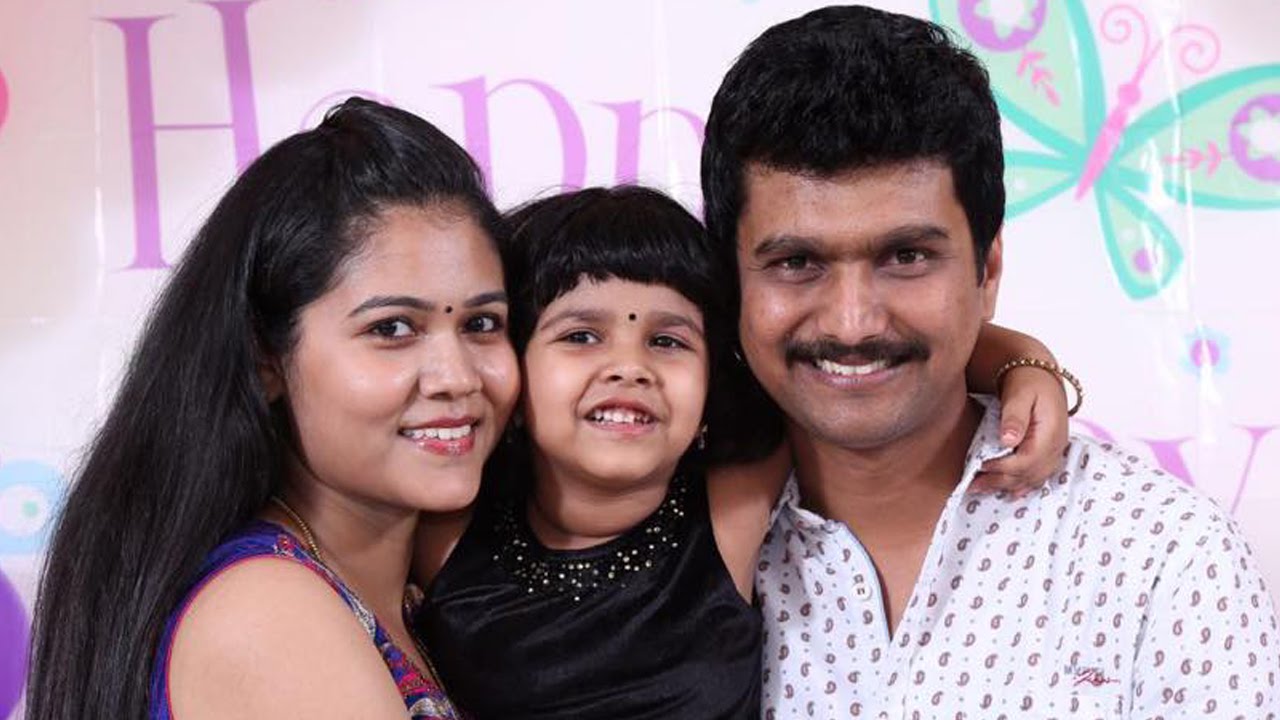 Erode Mahesh Family