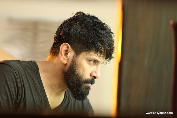 Vikram in Iru Mugan Photos Images Stills