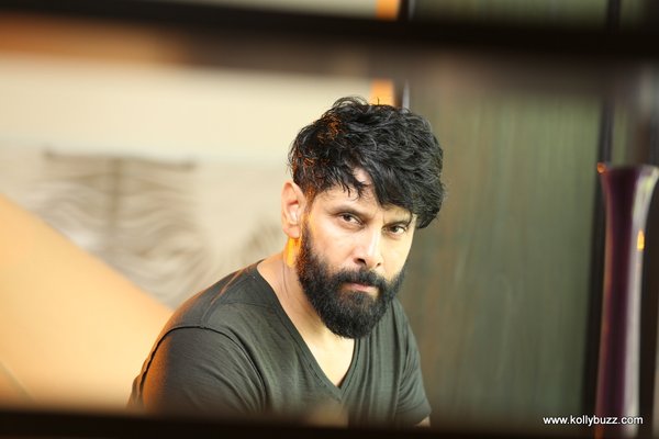 Vikram in Iru Mugan Photos Images Stills