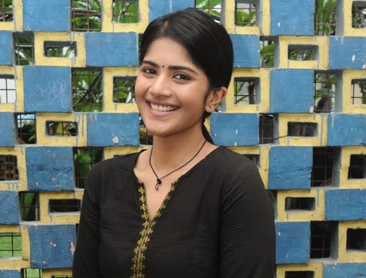 Enai Noki Paayum Thota, Cast & Crew, Enai Noki Paayum Thota Heroine, Enai Noki Paayum Thota Meaning, Dhanush, Gautham Menon, Megha Akash 