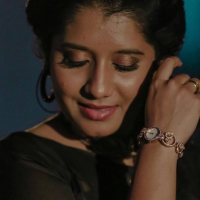 Priyanka Deshpande, Priyanka, Anchor Priyanka, Priyanka Deshpande Wiki, Priyanka Deshpande Age, Priyanka Deshpande Biography, Priyanka Deshpande Profile