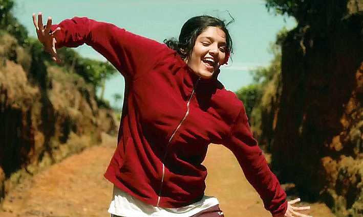 Ritika Singh (Actress) Wiki, Age, Biography, Height 