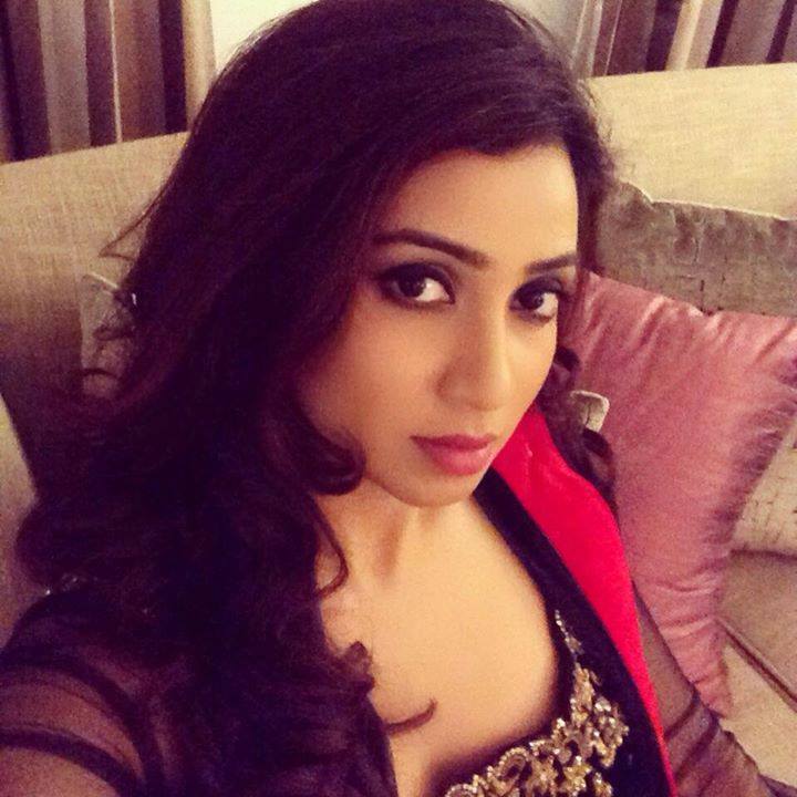 Shreya Ghoshal, Selfie, Shreya Ghoshal Selfie, Photos, Shreya Ghoshal Hot, Shreya Ghoshal Sexy, Entertainment, Shreya Ghoshal Photos