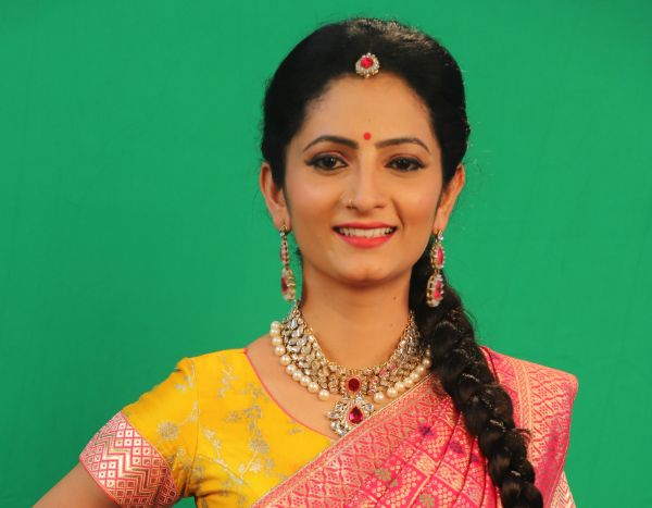 sujatha Bigg Boss Telugu Voting