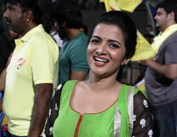 Dhivyadharshini, Vijay TV, Anchor Dhivyadharshini, Vijay TV Anchor DD, Facts about DD, Facts about Dhivyadharshini, Anchor DD age